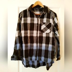 ✨Zara Black, White & Blue Plaid Button High Low Shirt ~ Size S